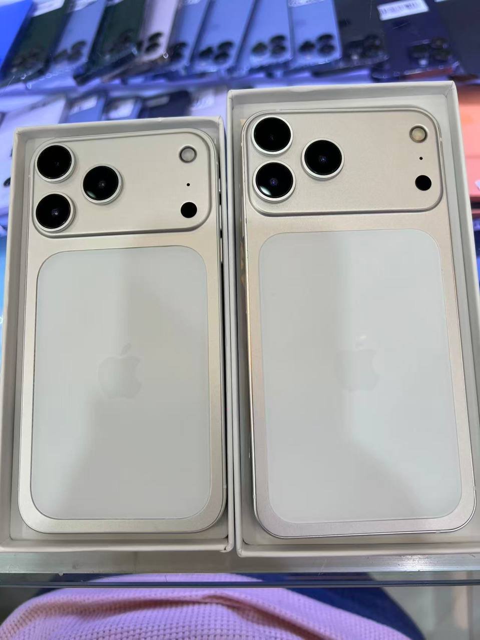 iPhone XS Max with iPhone 17 Pro Max Style Body